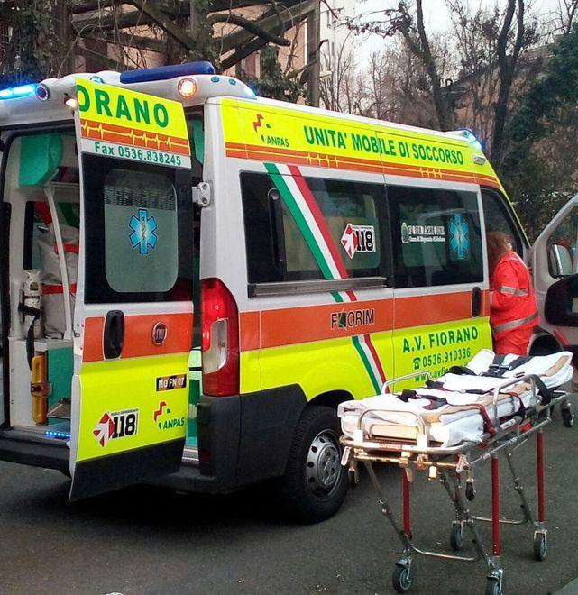 Cade a scuola: bimbo di 7 anni in osservazione al Policlinico
