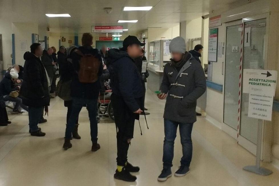Cadute nelle scuole modenesi per il ghiaccio: «Il sale dov’era?» 