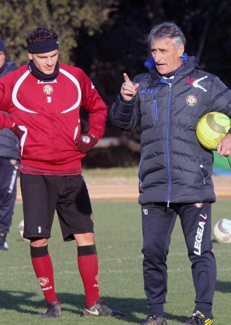 Oggi squadra allo stadio La carica dei tifosi