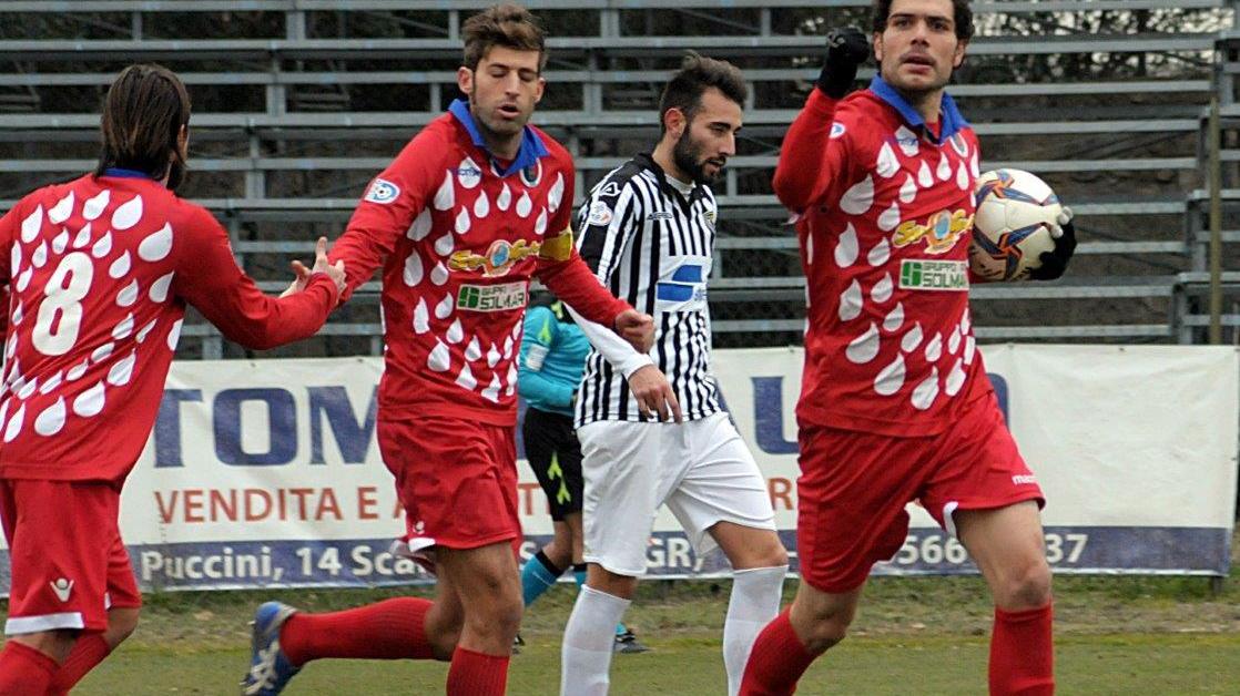 Gavorrano, colpo d'autore a Massa
