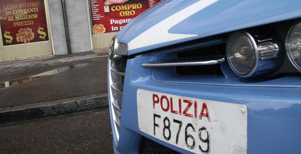 Blitz della polizia nei Compro oro 
