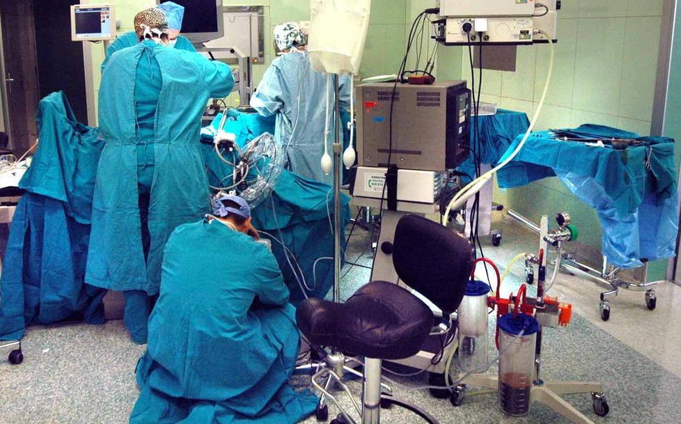 Operazione chirurgica rinviata: «Chiederò i danni» 