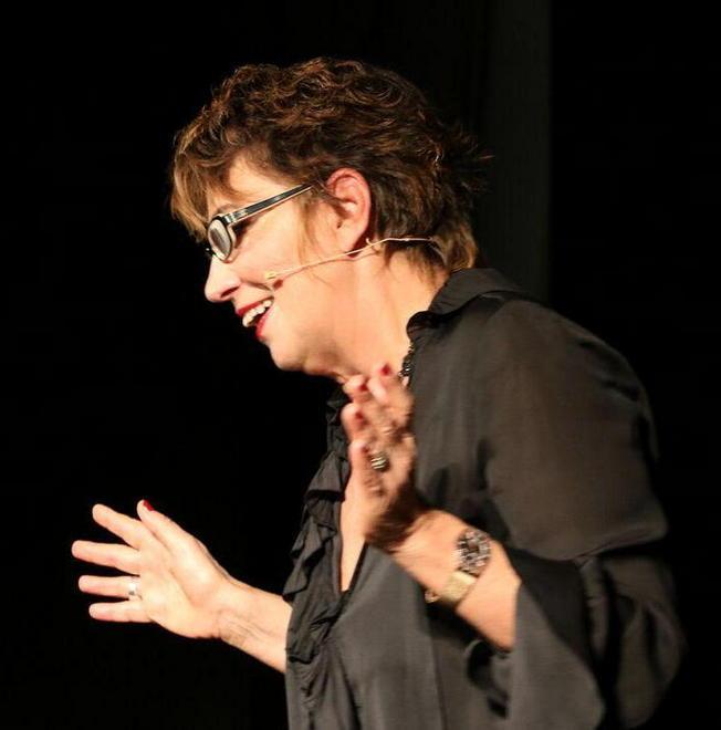 Serena Dandini approda al Pacini 