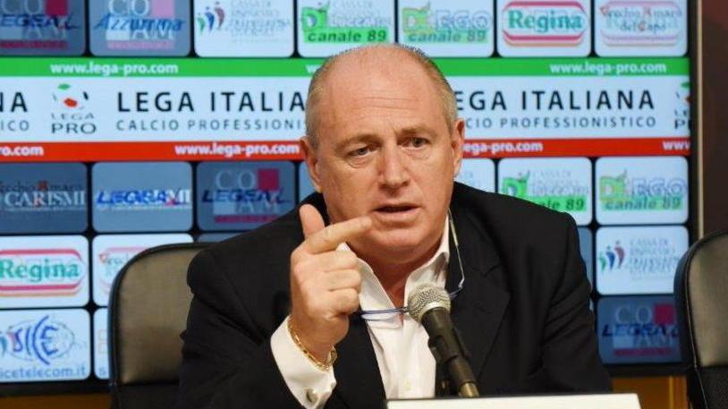 Due strade per provare a salvare la Lucchese