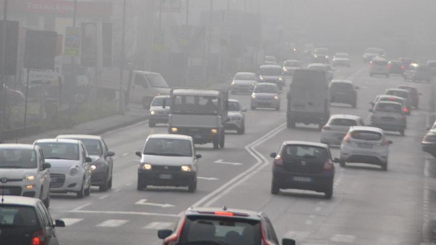 Nuovo stop per le auto inquinanti