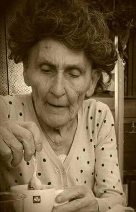 Addio Benì, storica negoziante del centro di Seravezza