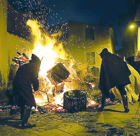 Orani, via al carnevale “Su Bundhu” sfila per cacciare il male 