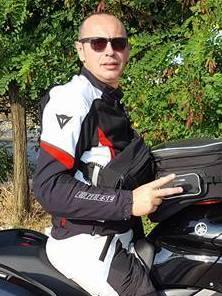 Addio al 47enne morto di leucemia 