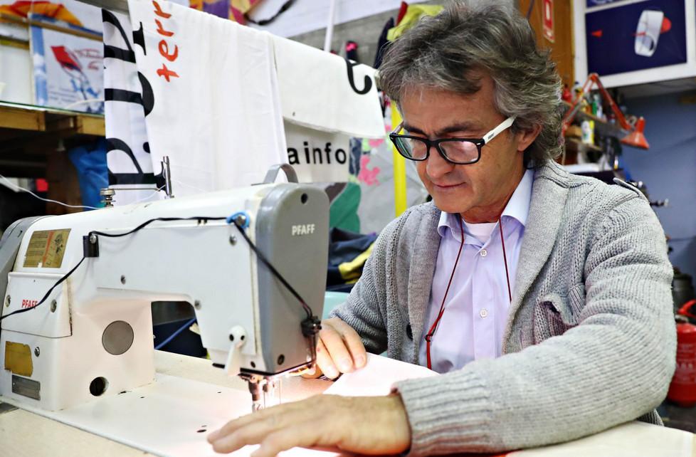 Modelli, colori, tessuti Un laboratorio che insegna a volare 