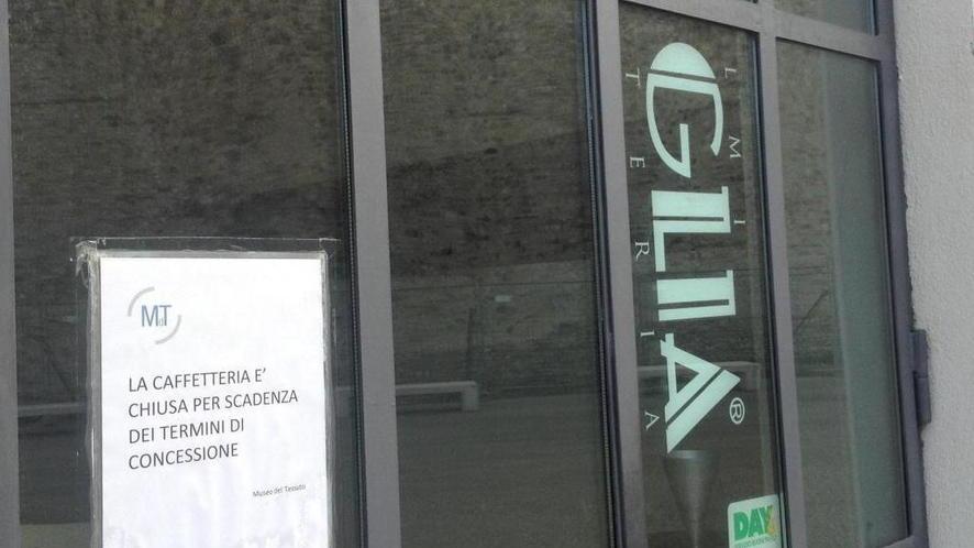 Biblioteca Lazzerini da tre mesi senza bar