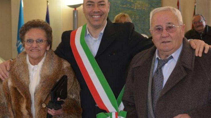 «Ti sposerò a... 80 anni» Ha mantenuto la promessa