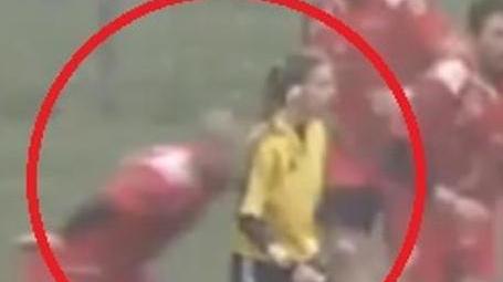 Placcaggio all’arbitro donna Doglioli rischia la radiazione