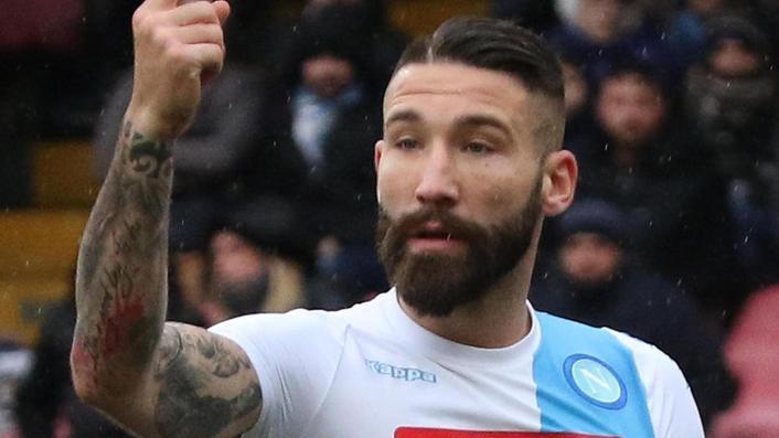 Il Pescara a Napoli resiste un tempo