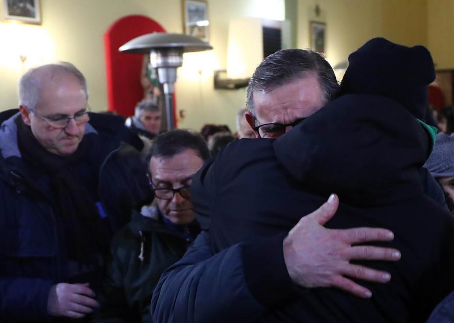 «Siete brave persone, non vi lasceremo sole» 