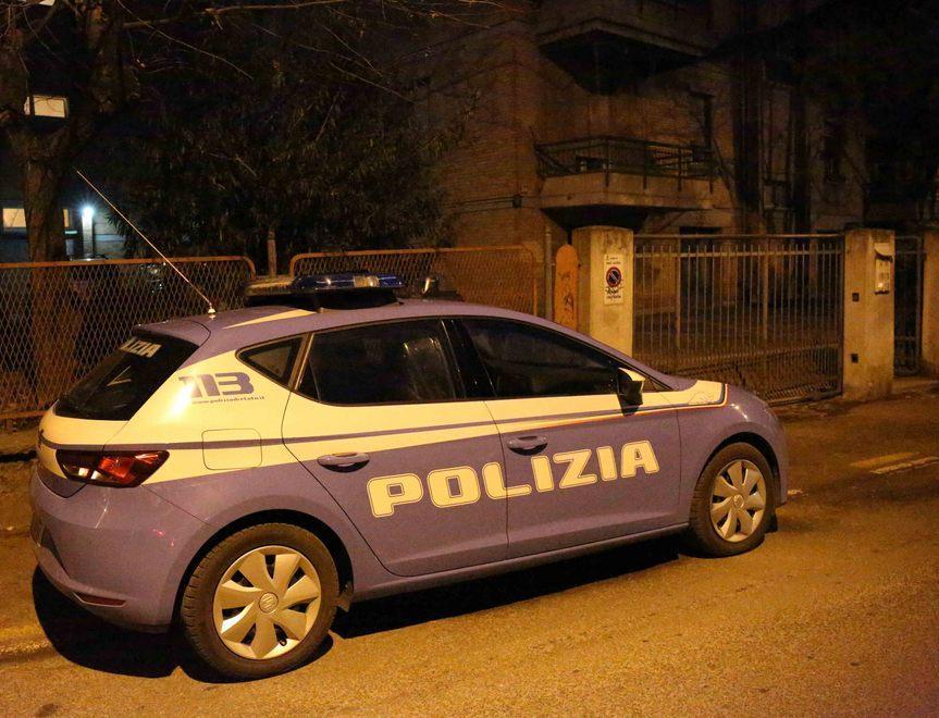 Morte misteriosa in via Veneri, aperta un’inchiesta 