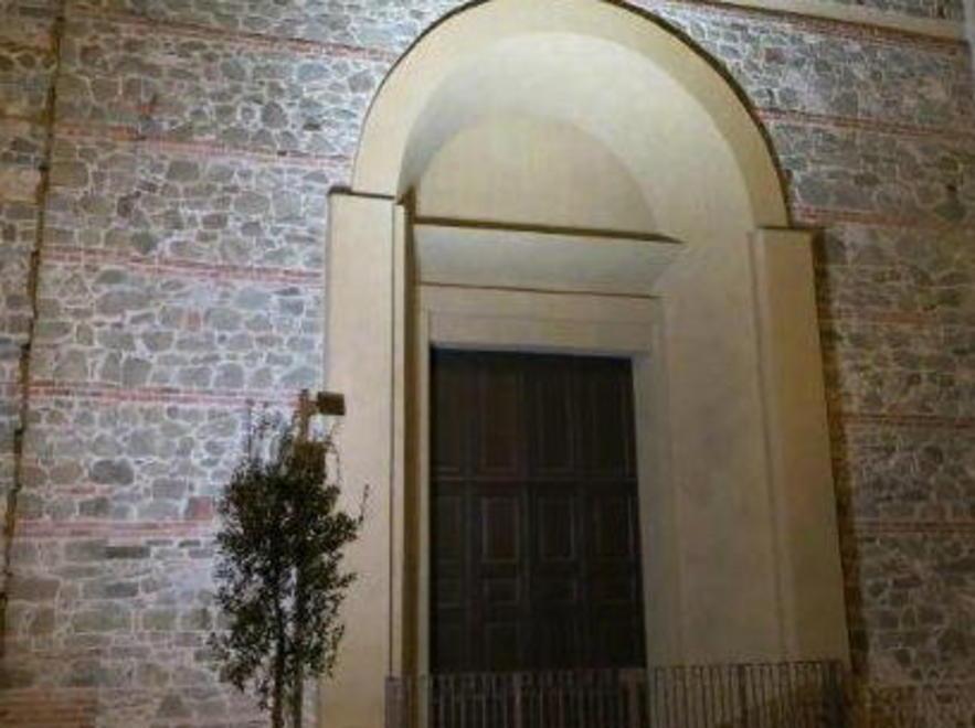 Nuova illuminazione a led e un albero per San Giovanni