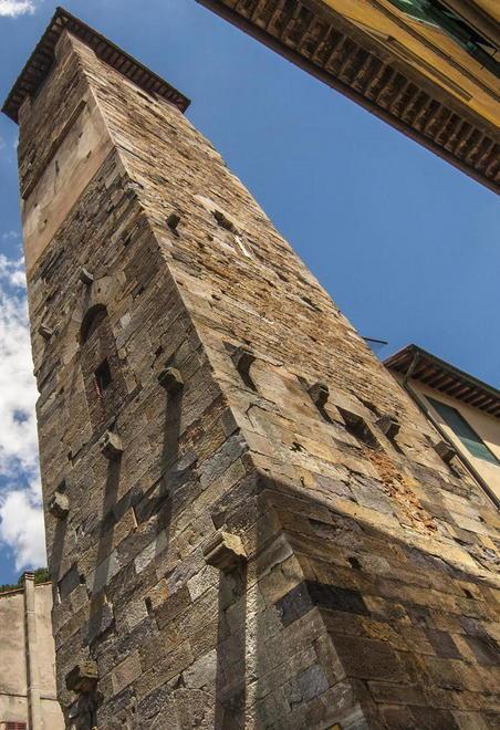 Torre dell’Orologio: sconto fiscale del 65% se adotti uno scalino 