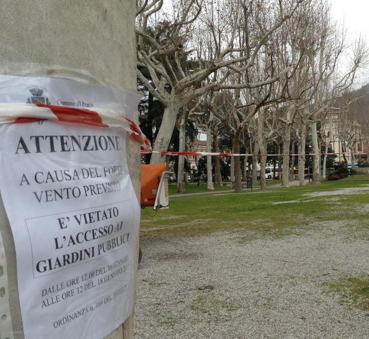 Accesso vietato ai giardini