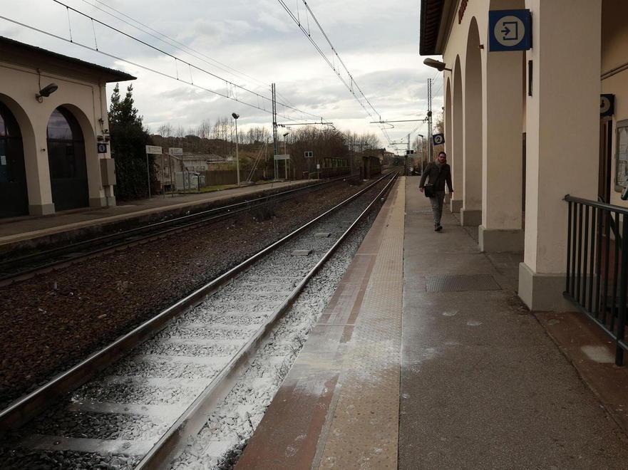 «L’ho vista scivolare sotto al treno» 