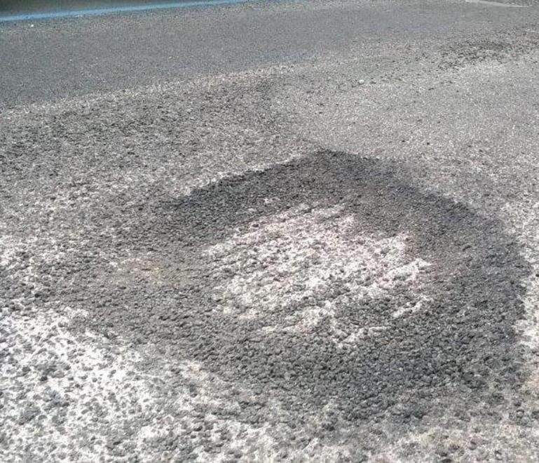 Asfalti e marciapiedi: in tre anni 5,5 milioni 