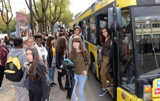 Bus, l’aumento resta M5S vuole azzerare i vertici di Seta 