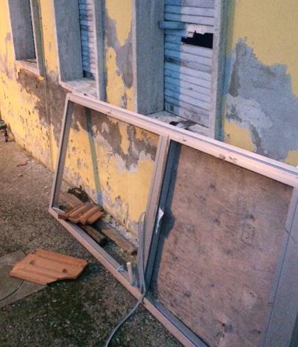 Ex scuola devastata due volte dai vandali nel giro di un mese 