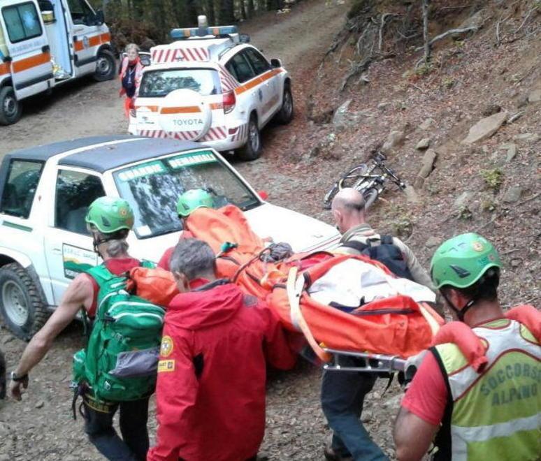 Soccorso cacciatore caduto in un dirupo 