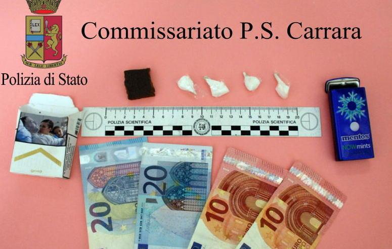 Sorpreso a spacciare alla Caravella 