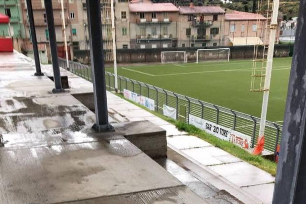 La rabbia del Bosa calcio: «La vergogna del Campo Italia»