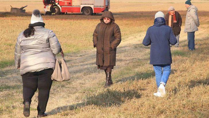 Fienile distrutto da un violento incendio