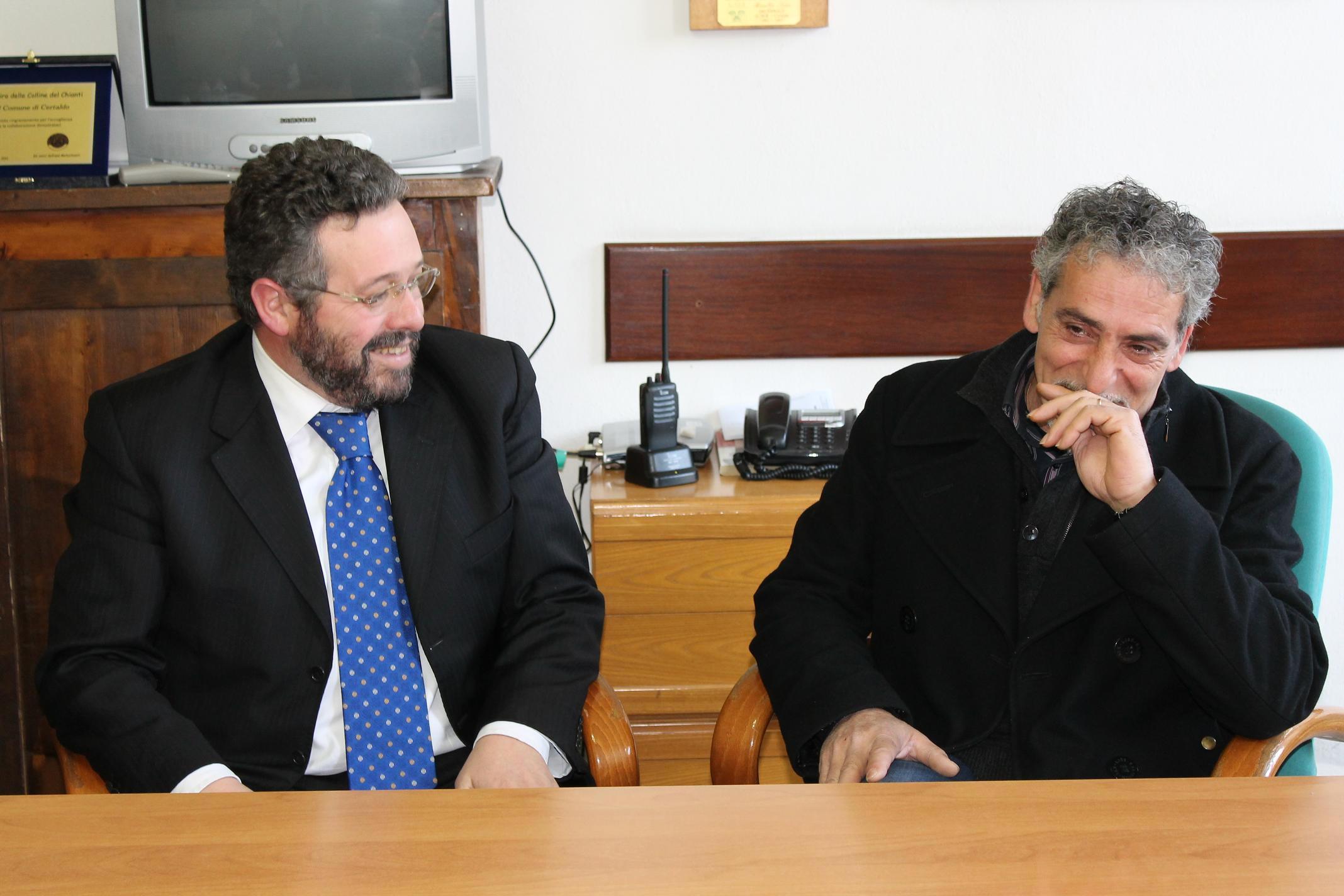 A destra Gulotta con l'ex sindaco di Certaldo Campinoti