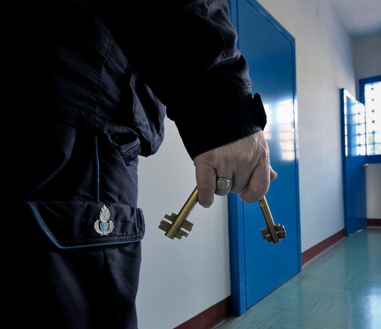 Sesso in carcere: nei guai detenuto e compagna 