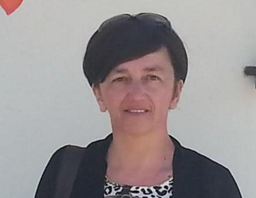 I residenti: «Strada killer» Buia e senza segnaletica 