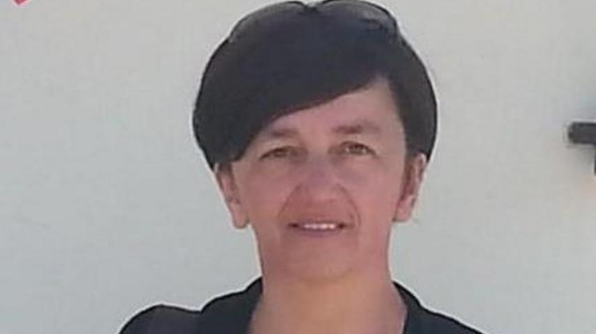 I residenti: «Strada killer» Buia e senza segnaletica