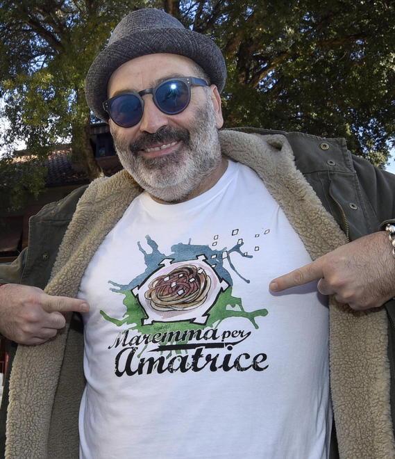 Ultime t-shirt per la raccolta per Amatrice