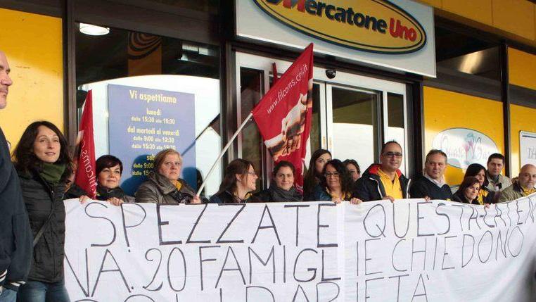 Mercatone Uno, sequestri e 10 indagati