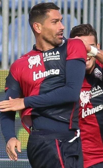 Cagliari a Roma, sfida tra gli ex Borriello e Nainggolan