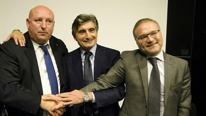 Lucchesi e Taverniti ai lati di Fabio Petroni, ex presidente del Pisa