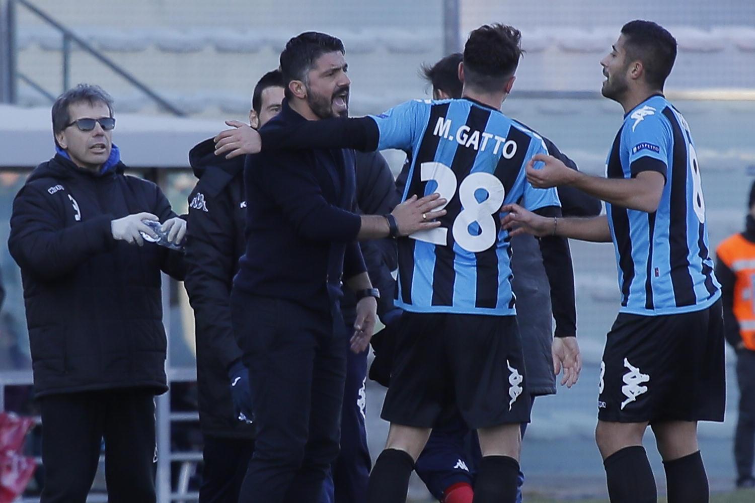 L'esultanza di Gatto, autore del gol del definitivo 1 a 0