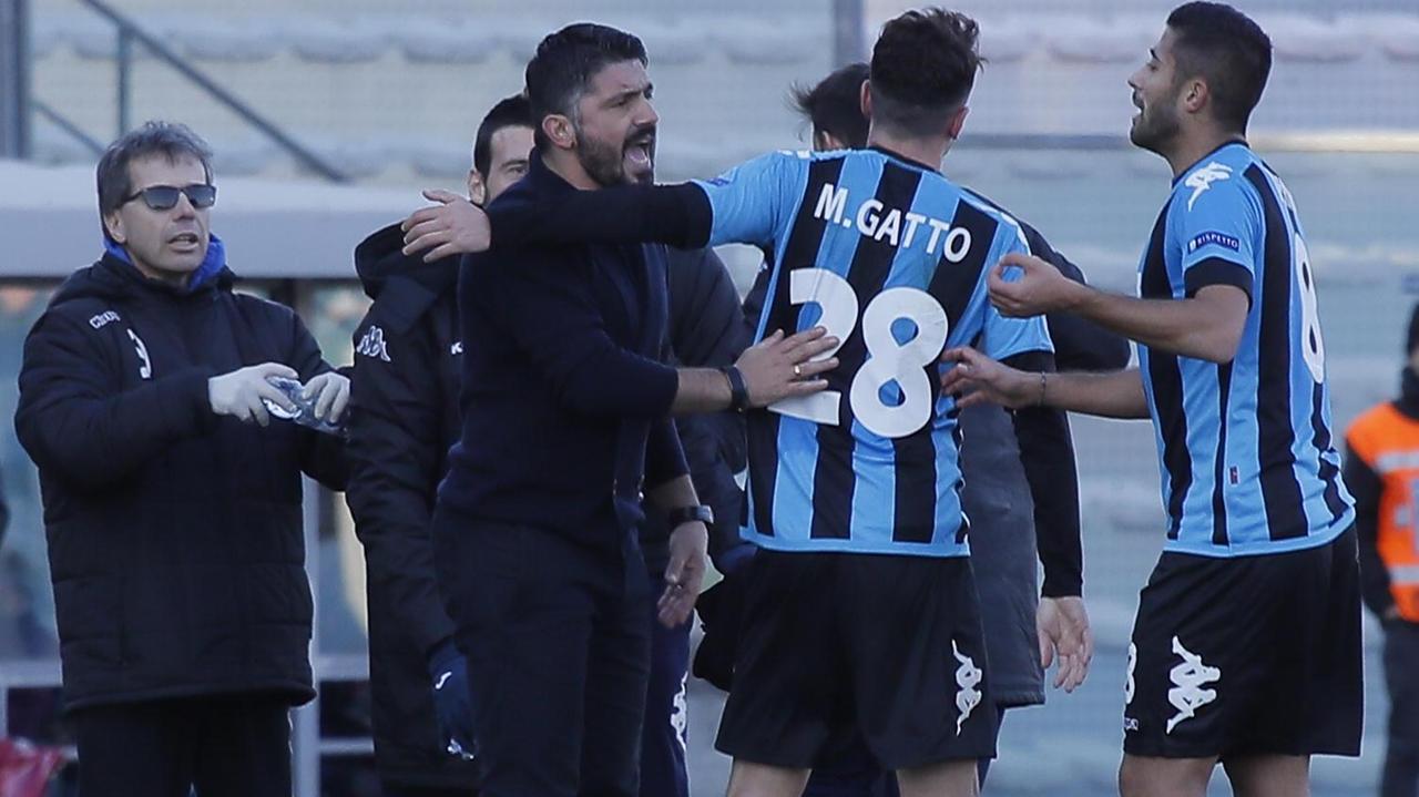 L'esultanza di Gatto, autore del gol del definitivo 1 a 0