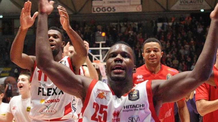 Pistoia Basket, Moore vicino a quota 400