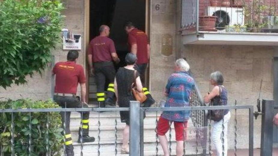 Morta la prof ferita in ascensore