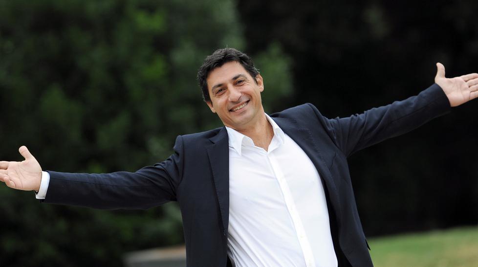 Emilio Solfrizzi il “ricco borghese” che merita la beffa 