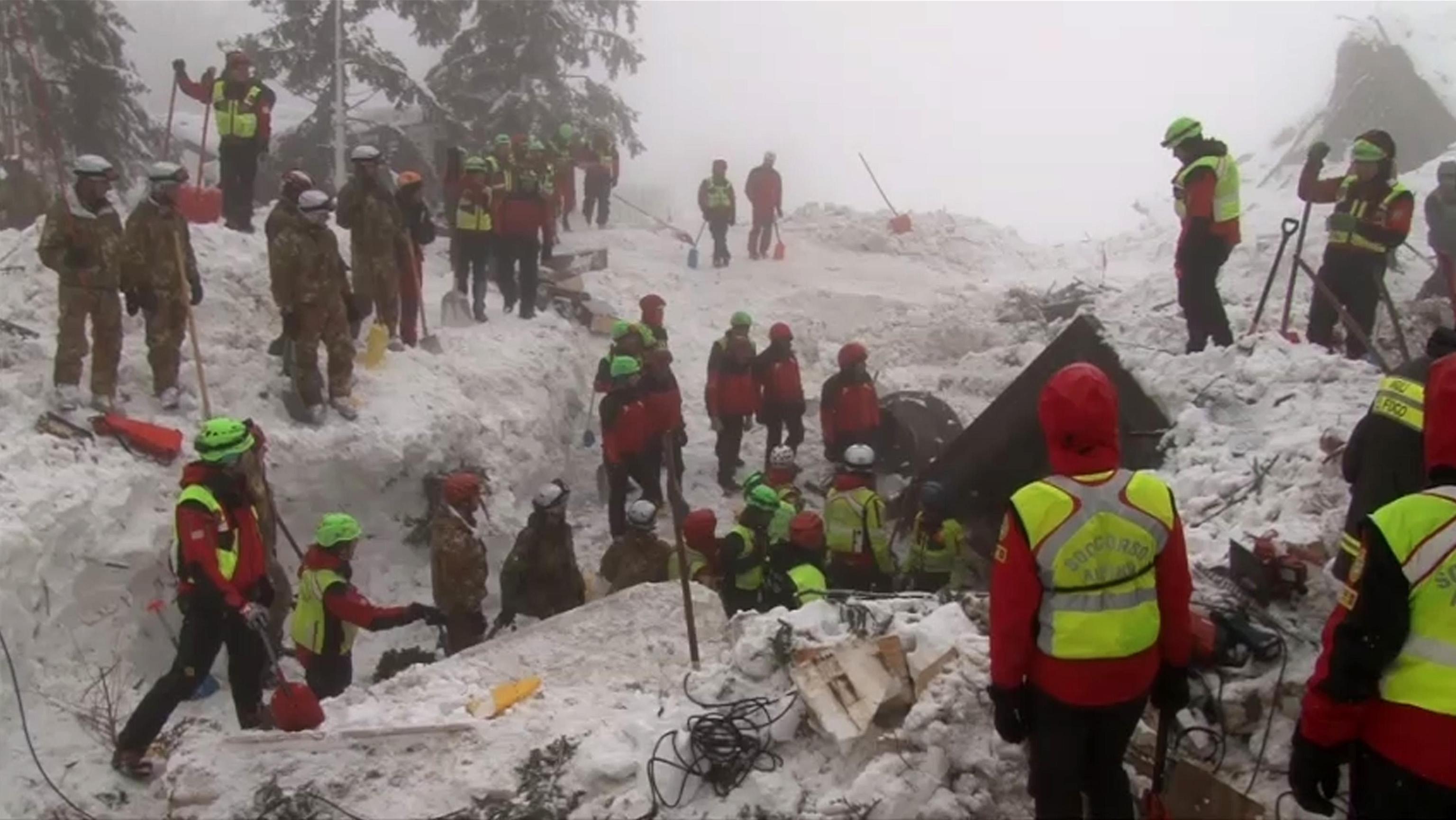 Un super grazie collettivo ai vigili del fuoco - Video