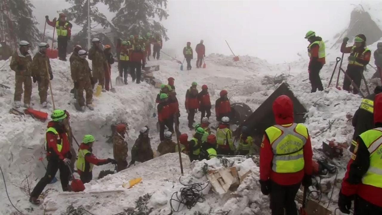 Un super grazie collettivo ai vigili del fuoco - Video