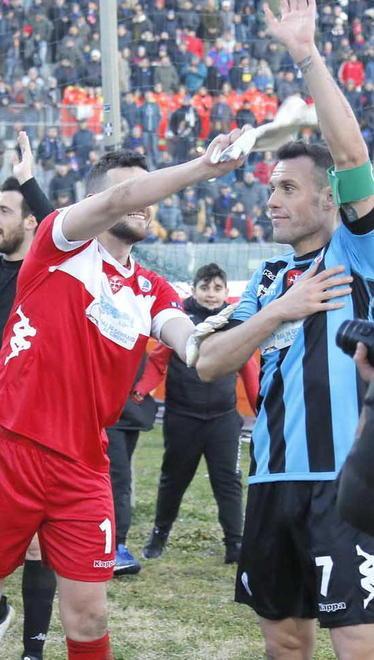Mannini 100 e lode: premiato il capitano 