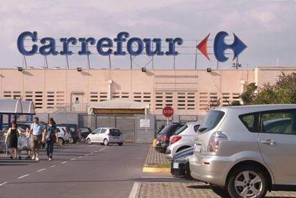 La Uil: Carrefour vuole sfruttare la precarietà