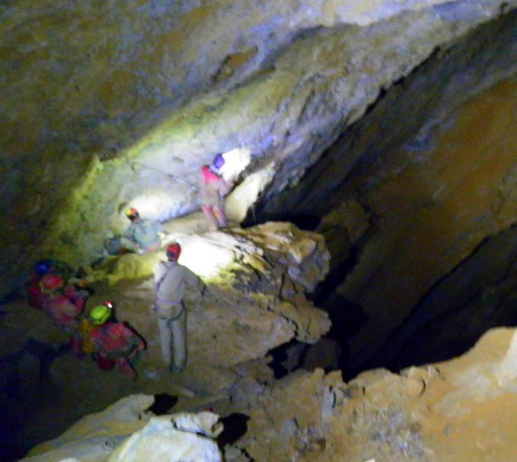 Giù nell’abisso delle Apuane 