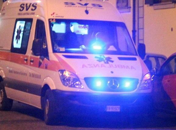 Ambulanza Svs durante un intervento (foto d'archivio)