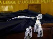 Violentava il figlio di 10 anni: a processo 